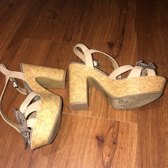 Francesca’s wedge heels - Picture 4 of 4